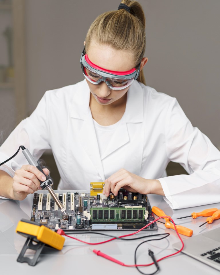 Mobile Microsoldering Technician Course in NYC